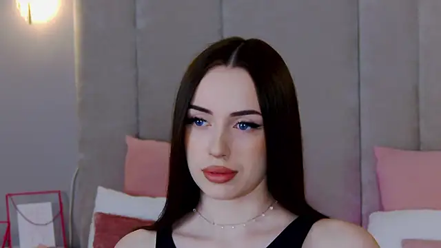 Betty Bridge online show from 03/10/25, 05:43