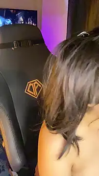 Snapshot of Maple_Honeycome chatting on 01/10/25, 08:04 Maple Honeycome online show from 01/10/25, 08:04