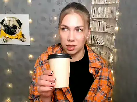 Snapshot of Sport_Tall_Doll chatting on 02/04/25, 09:17 Sport Tall Doll online show from 02/04/25, 09:17