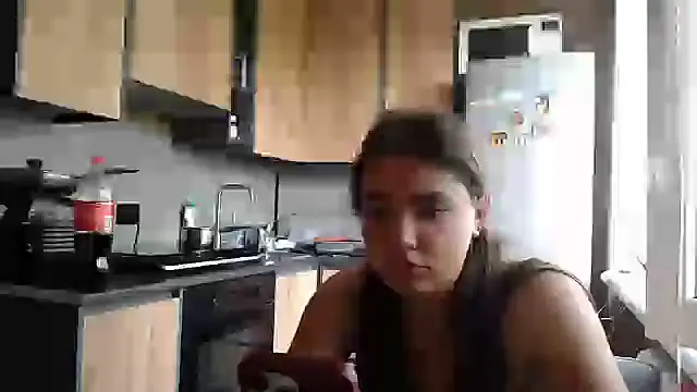 Snapshot of delightful_sofi chatting on 06/17/26, 11:56 delightful sofi online show from 06/17/26, 11:56