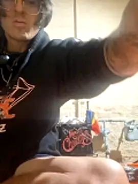 Snapshot of shaved chatting on 12/03/25, 06:43 shaved online show from 12/03/25, 06:43