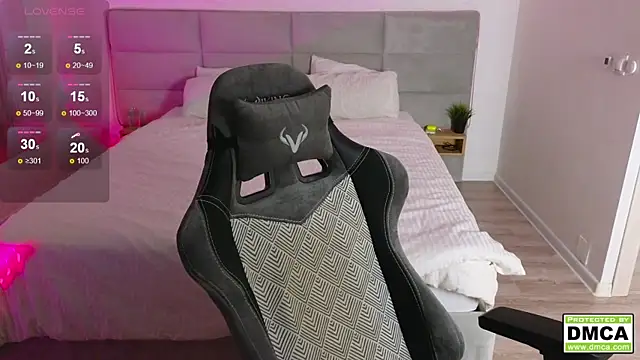 cute thomas online show from 02/10/25, 05:19