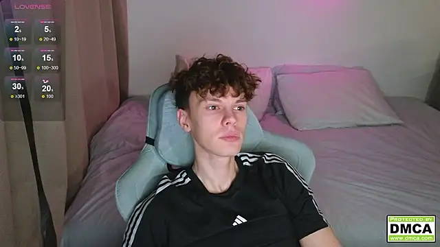 Snapshot of cute_thomas chatting on 02/09/26, 07:40 cute thomas online show from 02/09/26, 07:40