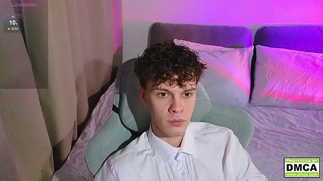 Snapshot of cute_thomas chatting on 02/11/26, 03:06 cute thomas online show from 02/11/26, 03:06