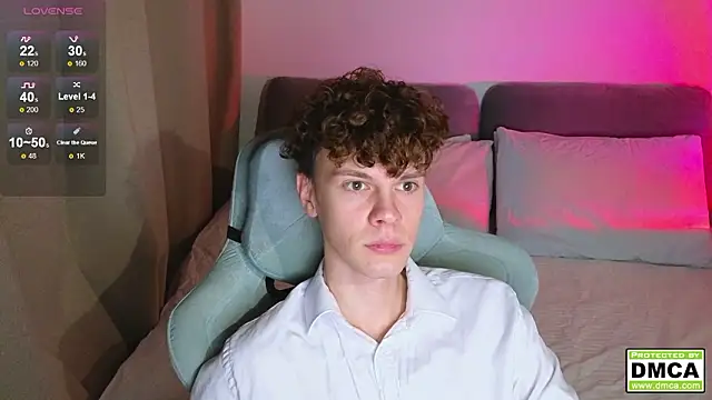 Snapshot of cute_thomas chatting on 02/17/26, 03:08 cute thomas online show from 02/17/26, 03:08