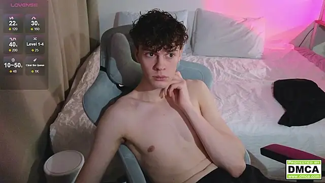 Snapshot of cute_thomas chatting on 02/23/26, 05:43 cute thomas online show from 02/23/26, 05:43