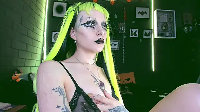 insania 9999  online show from 02/17/25, 08:47