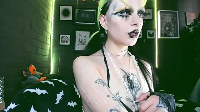 insania 9999  online show from 02/26/25, 03:30