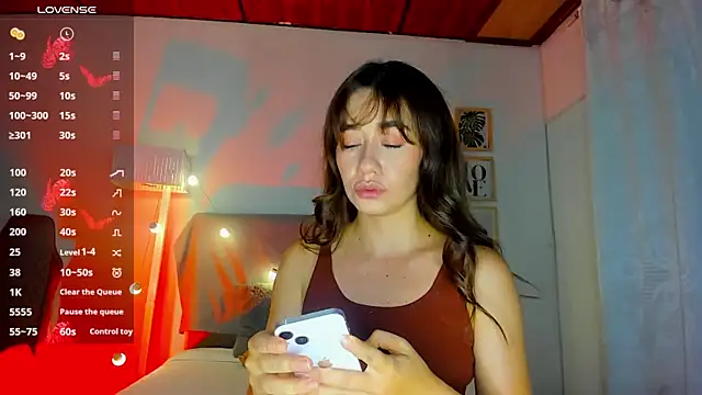 Snapshot of sofimendoza chatting on 02/08/25, 06:12 sofimendoza online show from 02/08/25, 06:12