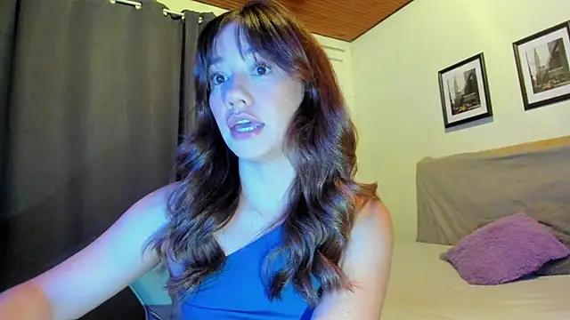 Snapshot of sofimendoza chatting on 10/18/25, 07:42 sofimendoza online show from 10/18/25, 07:42