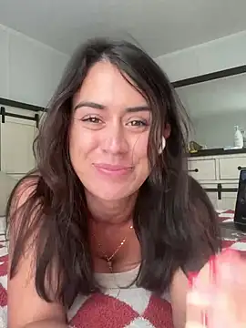 Snapshot of Wetbabygirlxo chatting on 02/05/25, 08:04 Wetbabygirlxo online show from 02/05/25, 08:04