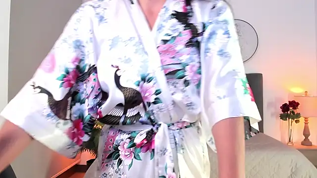 SaharaGarcia   online show from 02/04/25, 12:29