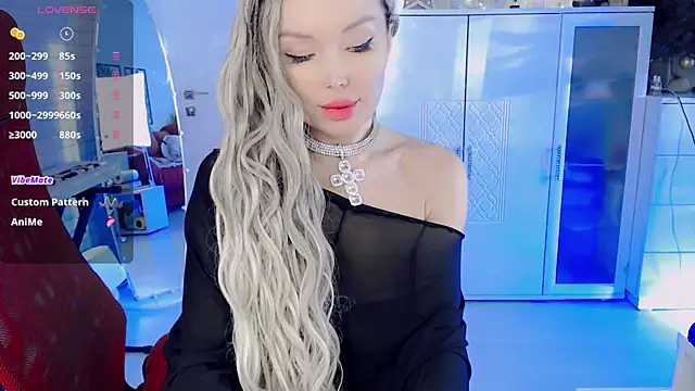 WhiteBunny online show from 12/24/24, 07:17