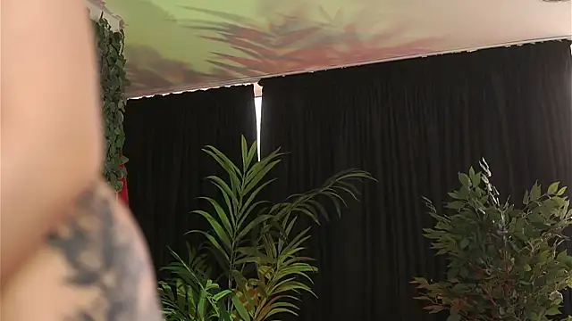 HotSkinnyX online show from 03/14/25, 05:27