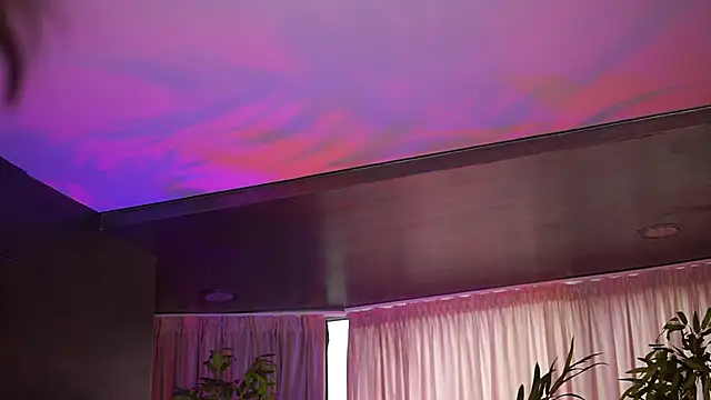 HotSkinnyX online show from 11/30/25, 09:02