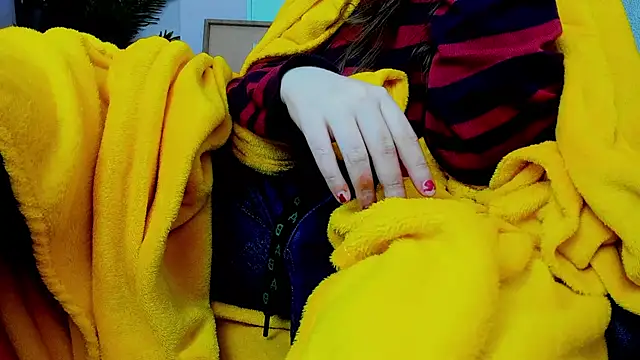 Persephoni online show from 02/10/25, 02:26