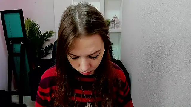 Persephoni online show from 03/09/25, 05:44