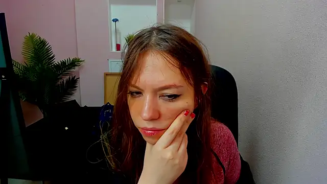 Persephoni online show from 10/24/25, 05:48