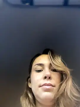 LeaGambit   online show from 10/28/25, 03:36