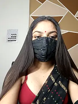 Snapshot of _desigori chatting on 03/01/25, 10:13  desigori online show from 03/01/25, 10:13