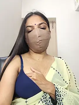 Snapshot of _desigori chatting on 02/03/26, 03:26 desigori online show from 02/03/26, 03:26