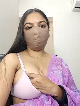 Snapshot of _desigori chatting on 02/09/26, 03:43 desigori online show from 02/09/26, 03:43