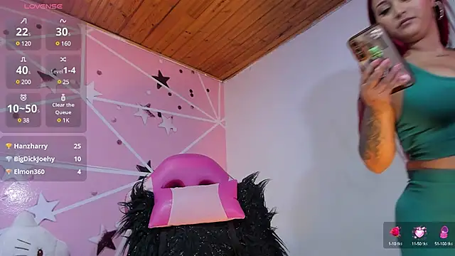 Snapshot of lucy_beatifull chatting on 02/01/25, 11:37 lucy beatifull online show from 02/01/25, 11:37