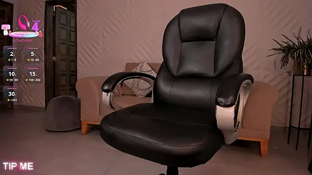 SophieBarnett online show from 10/01/25, 12:16