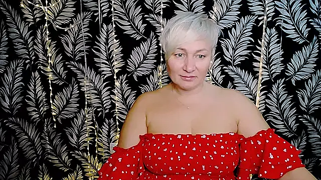 Olivia playful online show from 10/31/25, 11:00