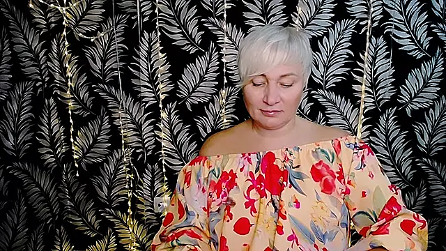 Olivia playful online show from 11/02/25, 12:18