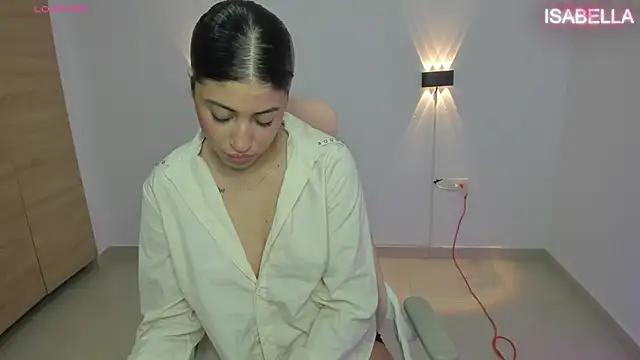 isabella thomsonp online show from 10/29/25, 09:05