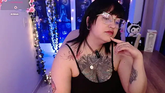  Ali Brinck  online show from 12/12/24, 11:58