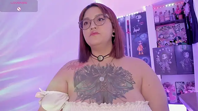 Snapshot of _Ali_Brinck_ chatting on 02/22/26, 02:48 Ali Brinck online show from 02/22/26, 02:48