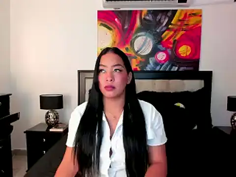 Snapshot of brunetenikole02 chatting on 01/29/25, 01:37 brunetenikole02 online show from 01/29/25, 01:37