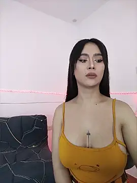 Snapshot of SexyDominnantcheska chatting on 04/13/26, 12:05 SexyDominnantcheska online show from 04/13/26, 12:05