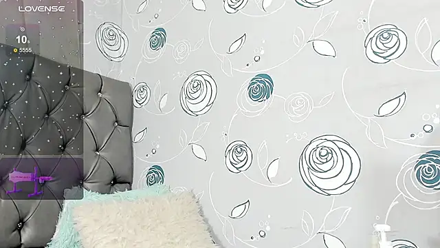 luna evaa online show from 03/19/25, 09:16