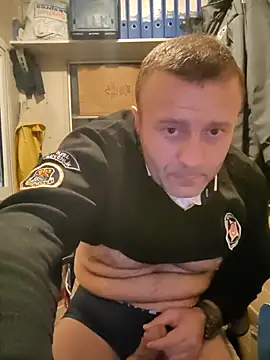 Snapshot of muscularsexy chatting on 02/16/26, 12:51 muscularsexy online show from 02/16/26, 12:51