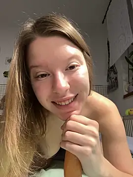 Snapshot of kimczii chatting on 03/20/26, 07:13 kimczii online show from 03/20/26, 07:13