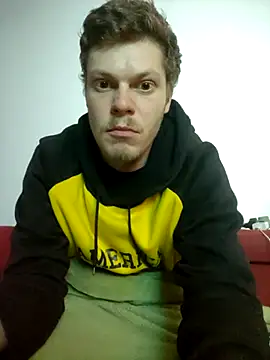 mojpipik21cm online show from 11/19/25, 04:12