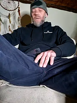 Snapshot of eddouxxx78 chatting on 11/05/25, 05:02 eddouxxx78 online show from 11/05/25, 05:02