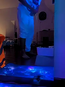 Snapshot of Youngtimer_1997 chatting on 03/15/25, 03:18 Youngtimer 1997 online show from 03/15/25, 03:18