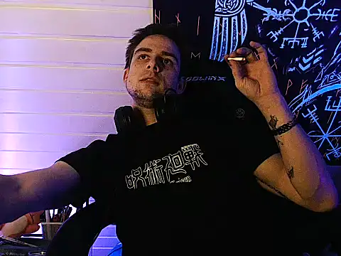 Snapshot of Youngtimer_1997 chatting on 02/02/26, 12:09 Youngtimer 1997 online show from 02/02/26, 12:09