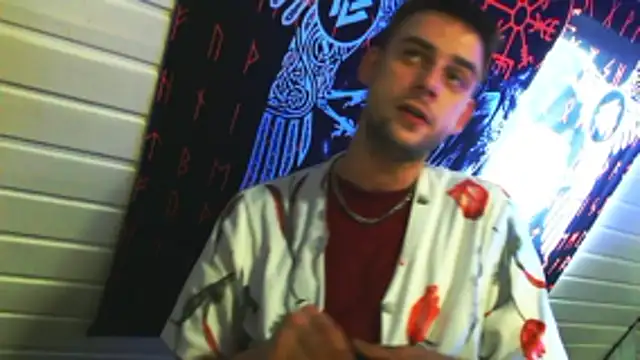 Snapshot of Youngtimer_1997 chatting on 03/12/26, 06:52 Youngtimer 1997 online show from 03/12/26, 06:52