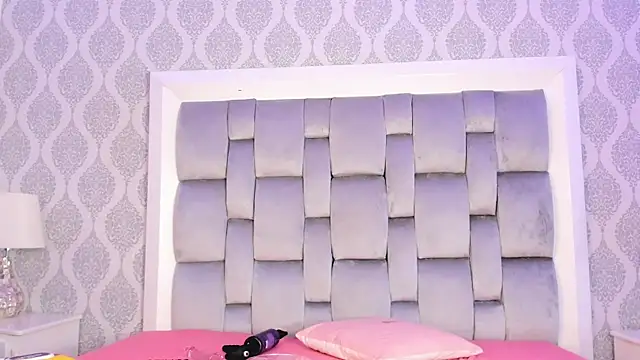 Vega   16 online show from 11/07/25, 11:54