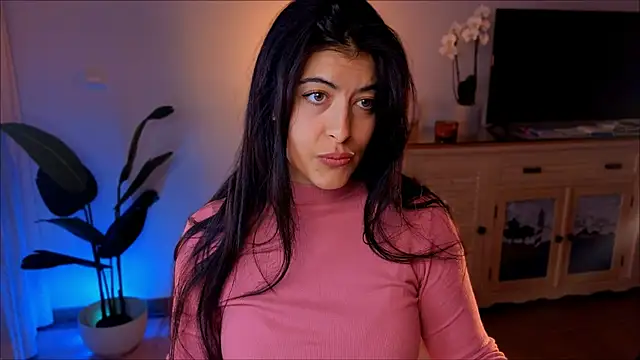 Snapshot of anabelcurvy chatting on 12/01/24, 08:31 anabelcurvy online show from 12/01/24, 08:31