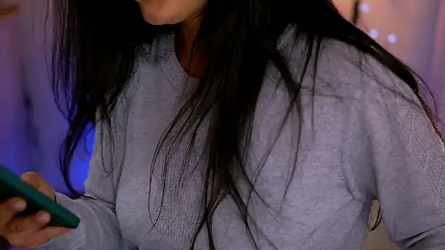 Snapshot of anabelcurvy chatting on 12/23/24, 09:51 anabelcurvy online show from 12/23/24, 09:51