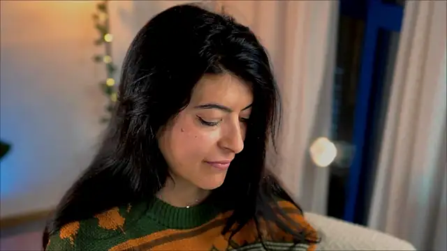 Snapshot of anabelcurvy chatting on 01/08/25, 05:05 anabelcurvy online show from 01/08/25, 05:05