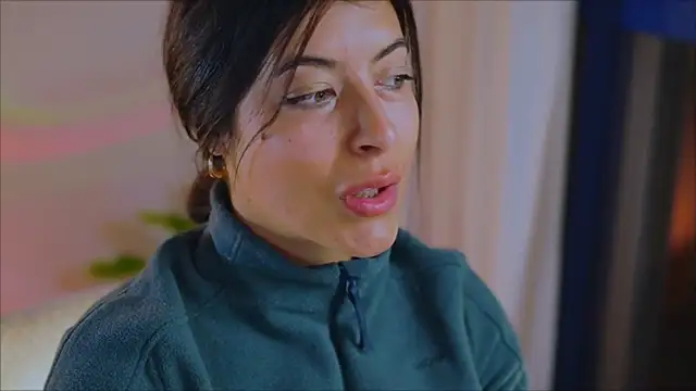 Snapshot of anabelcurvy chatting on 03/13/25, 07:50 anabelcurvy online show from 03/13/25, 07:50