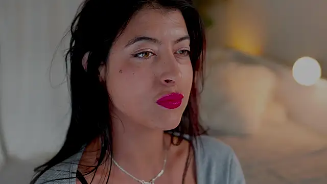 Snapshot of anabelcurvy chatting on 09/25/25, 02:54 anabelcurvy online show from 09/25/25, 02:54