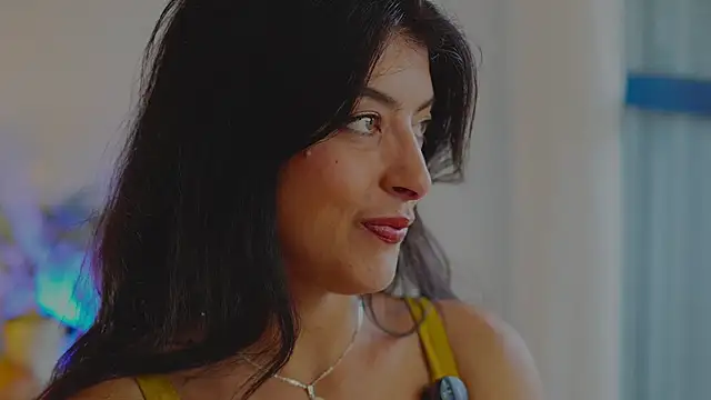 Snapshot of anabelcurvy chatting on 10/09/25, 12:58 anabelcurvy online show from 10/09/25, 12:58